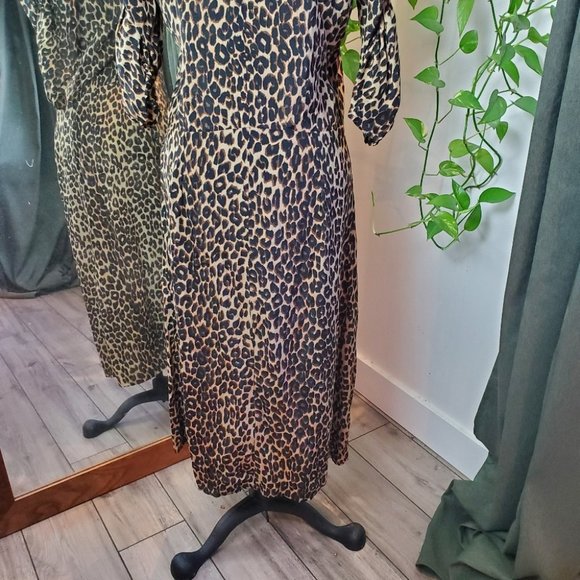 FAITHFUL THE BRAND | Anne Marie Leopard Midi Ruched Sleeves Dress (Size M) - Picture 8 of 14